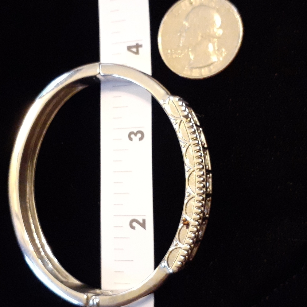 Clear cz bangle - Picture 6 of 7
